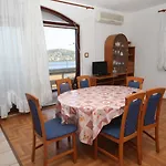834a * كالي
